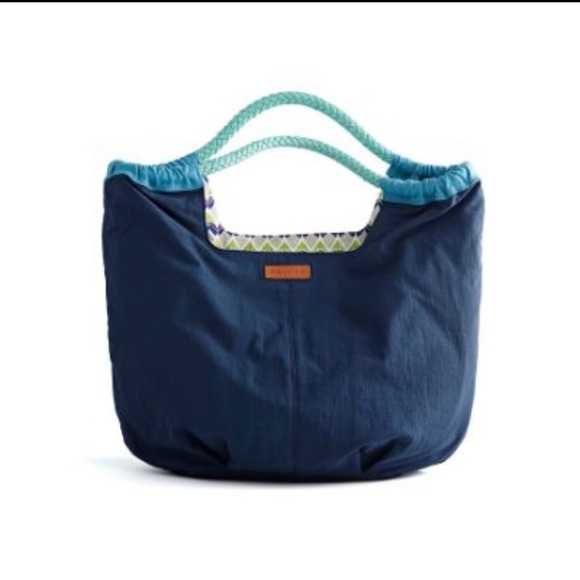 Serena & Lily Handbags - Brand new Serena and Lily Pacific Tote in green